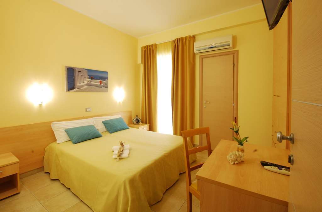 Hotel Caggiari Senigallia Room photo